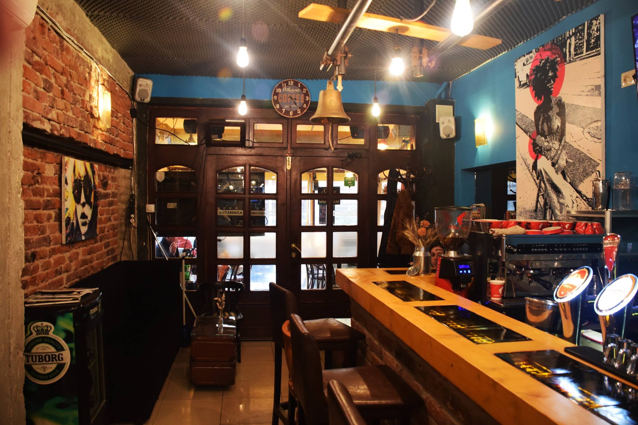 Teos Bar